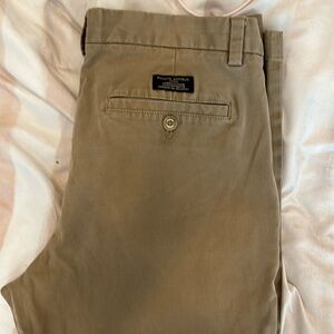 Banana Republic khakis Excellent condition 33x34